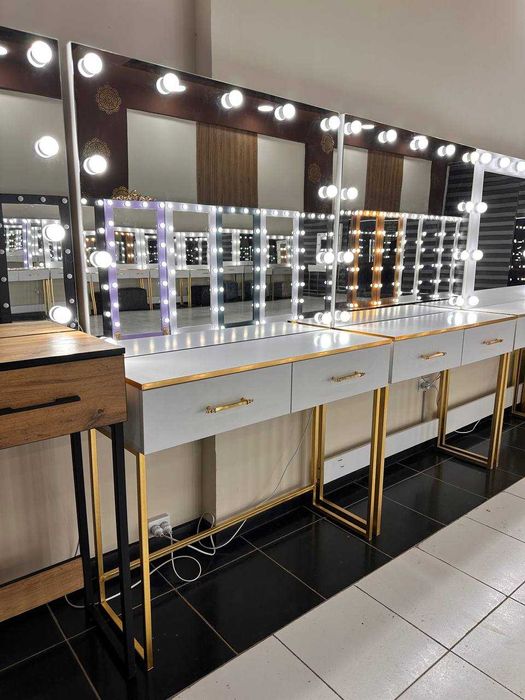 Лед зеркало для салонов