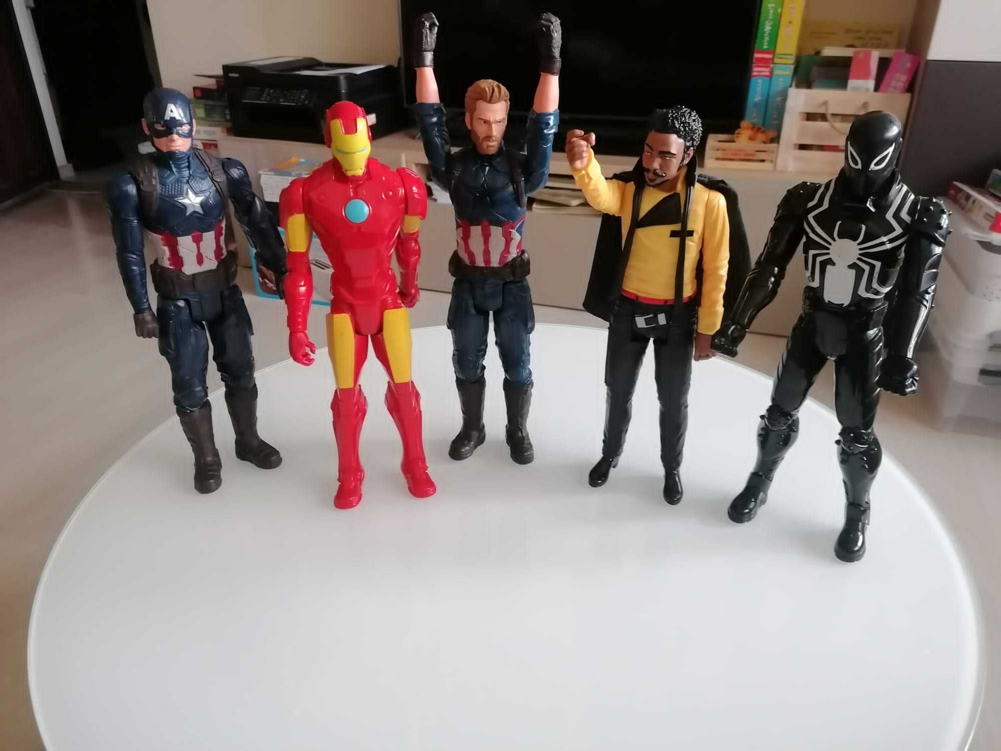 Figurine super eroi Marvel Hasbro 30cm