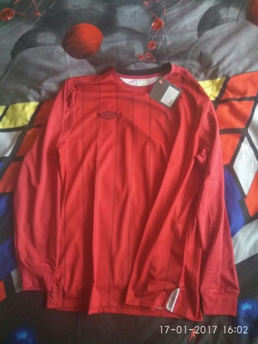 Tricouri originale noi UMBRO, măsura L