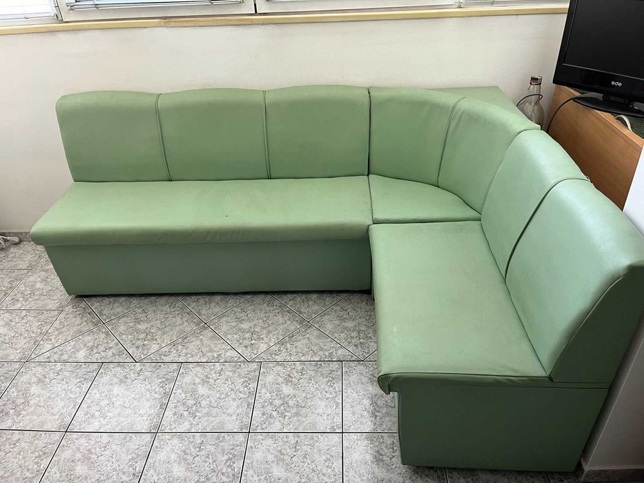 Продавам кухненски ъгъл