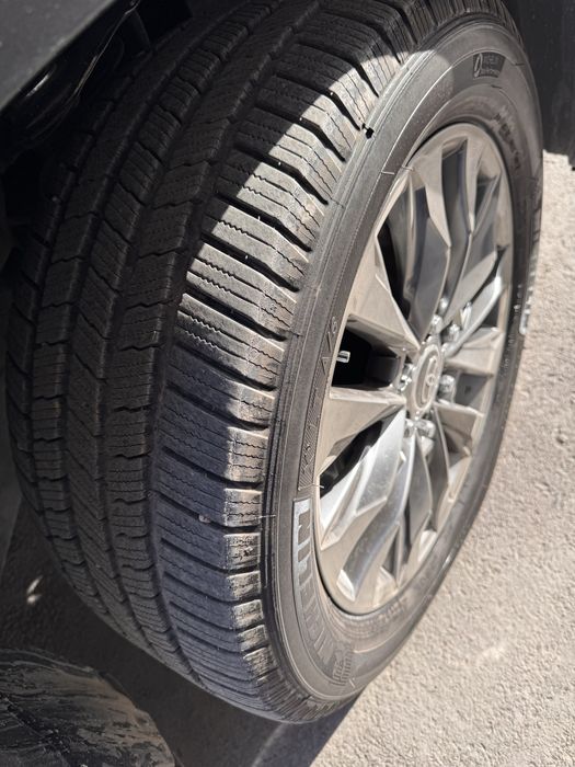 Michelin balon sotiladi ozgina yurgan holati zor.