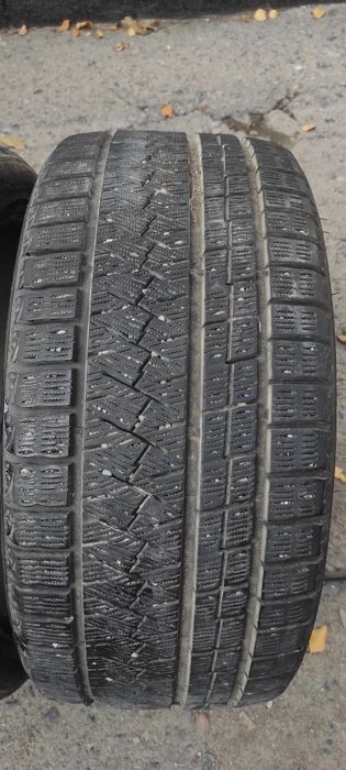 Шины 3штуки 245/40/18 triangle.