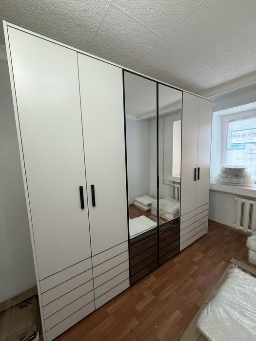 СРОЧНО Продам шкаф в спальню