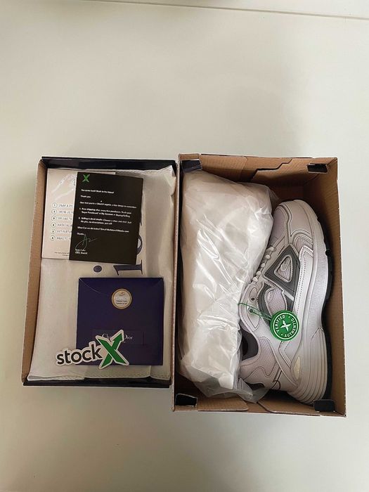 Dior B30 Triple White (reflective)