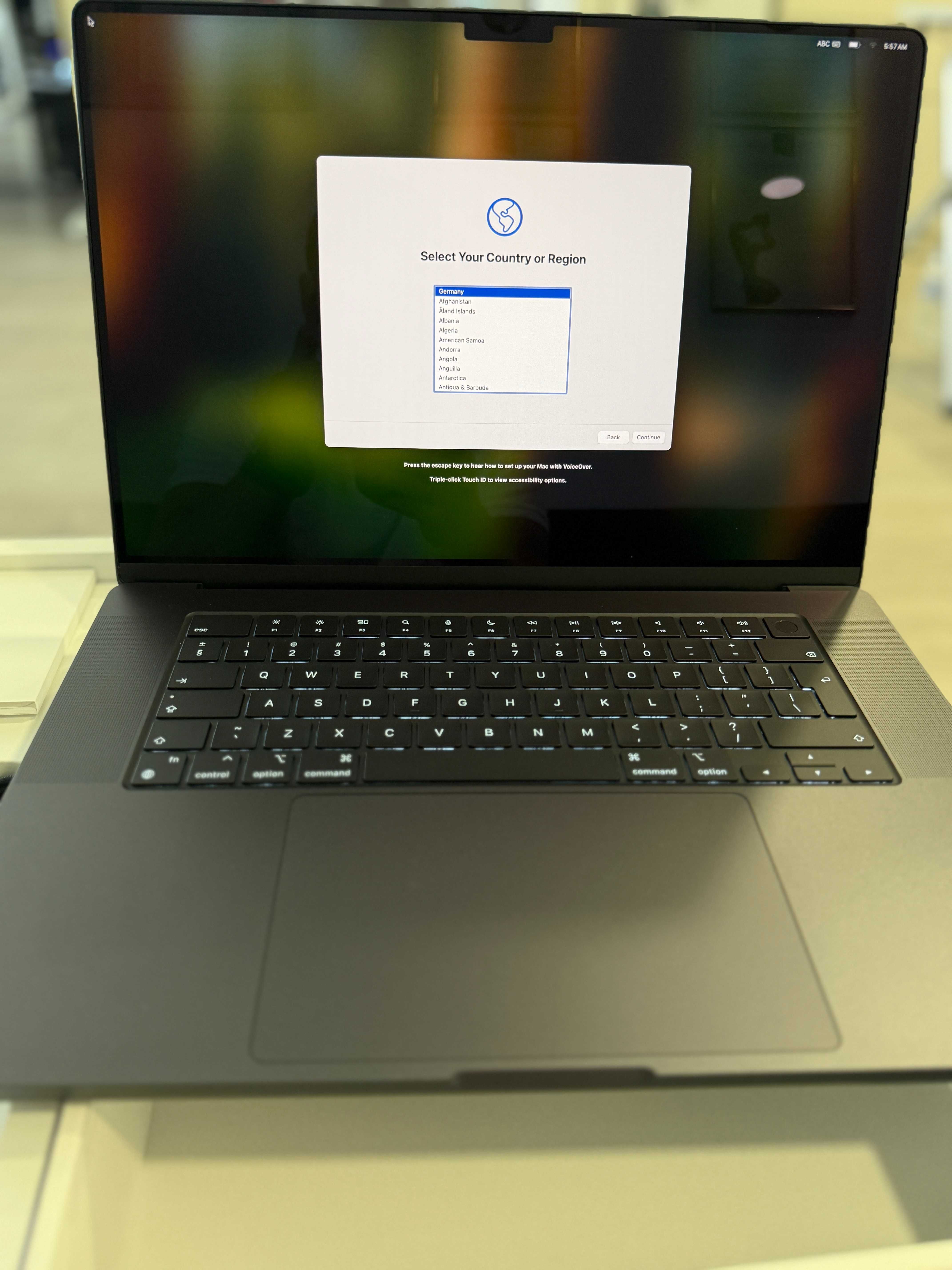 MacBook Pro 16" M4 Pro 24 / 512 - НОВ, Разопакован -  2г ГАРАНЦИЯ