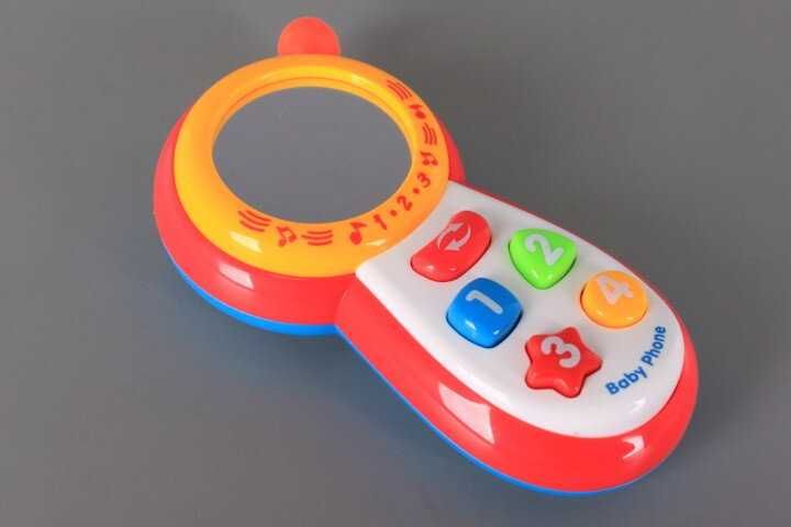 Говорещо телефонче на български език