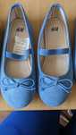 Vand pantofi H&M, noi, tip balerini, masurile  27, 28