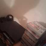 Vând ps 3 plus 18  si 3 manete si ps 4 slim