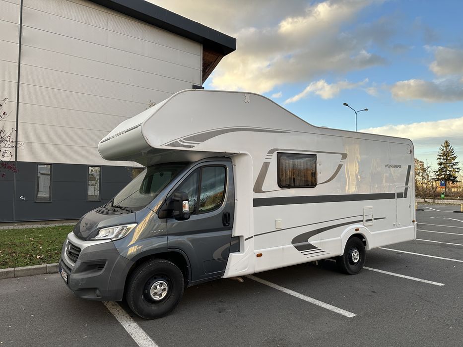 Autorulota Camper,Weinsberg 6 locuri mers,6 locuri dormit