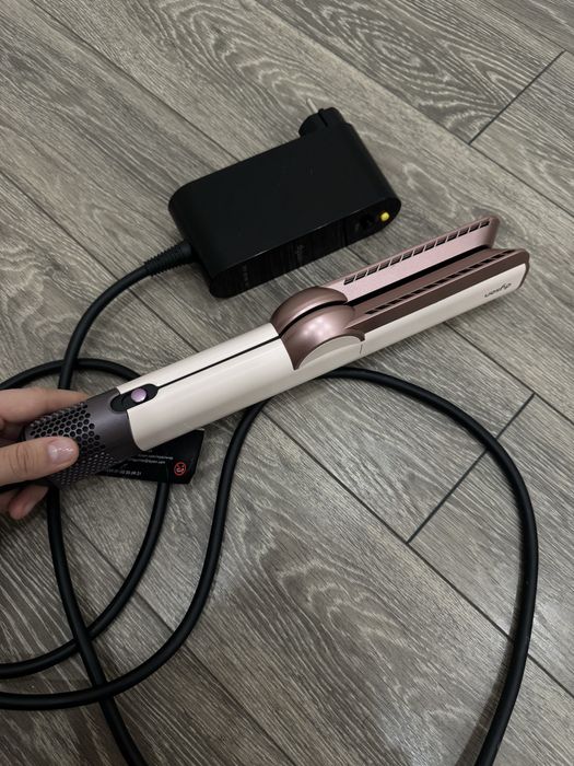 Продам dyson airtrait