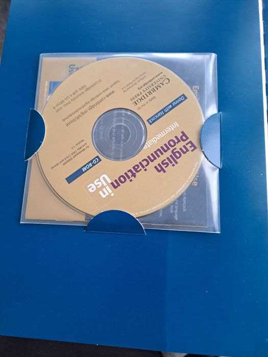 English Pronunciation In Use Intermediate cu CD.