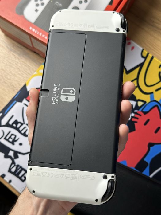 25 игр, прошитый Nintendo Switch OLED
