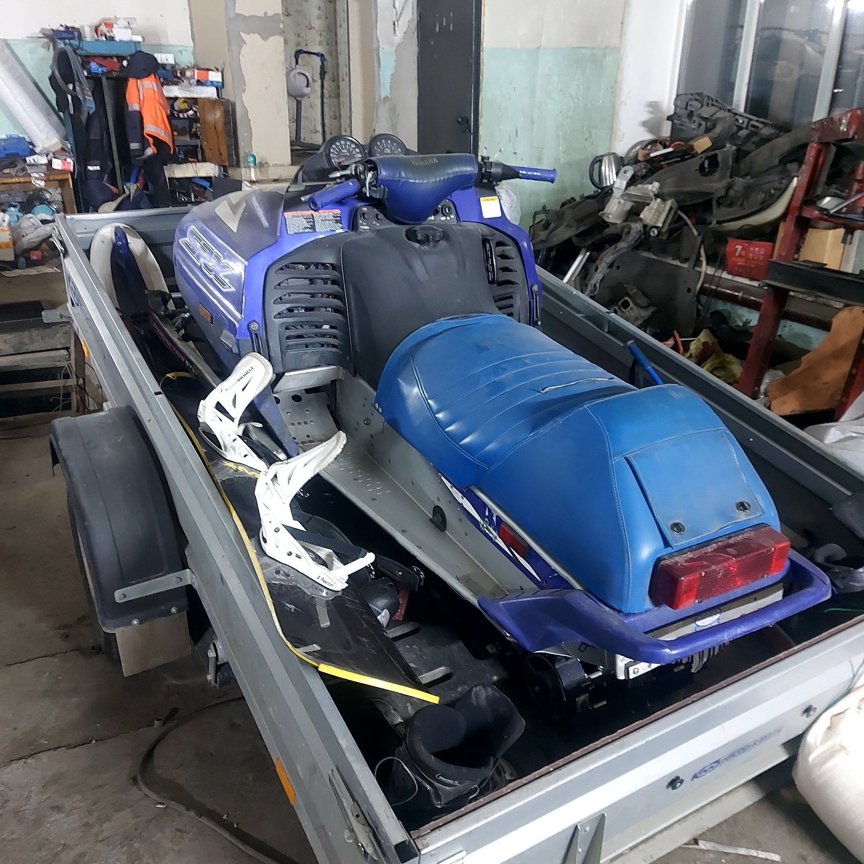 Продам снегоход Yamaha SRX700