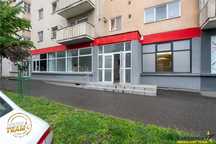 Elegant spatiu comercial,pretioasa vizibilitate si accesibilitate,Leni