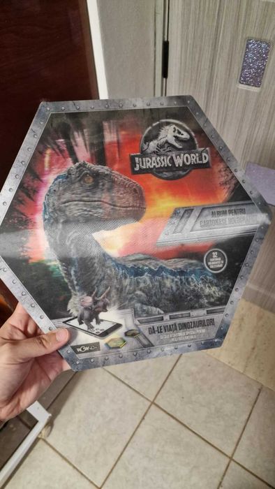 Album holografic Jurassic World