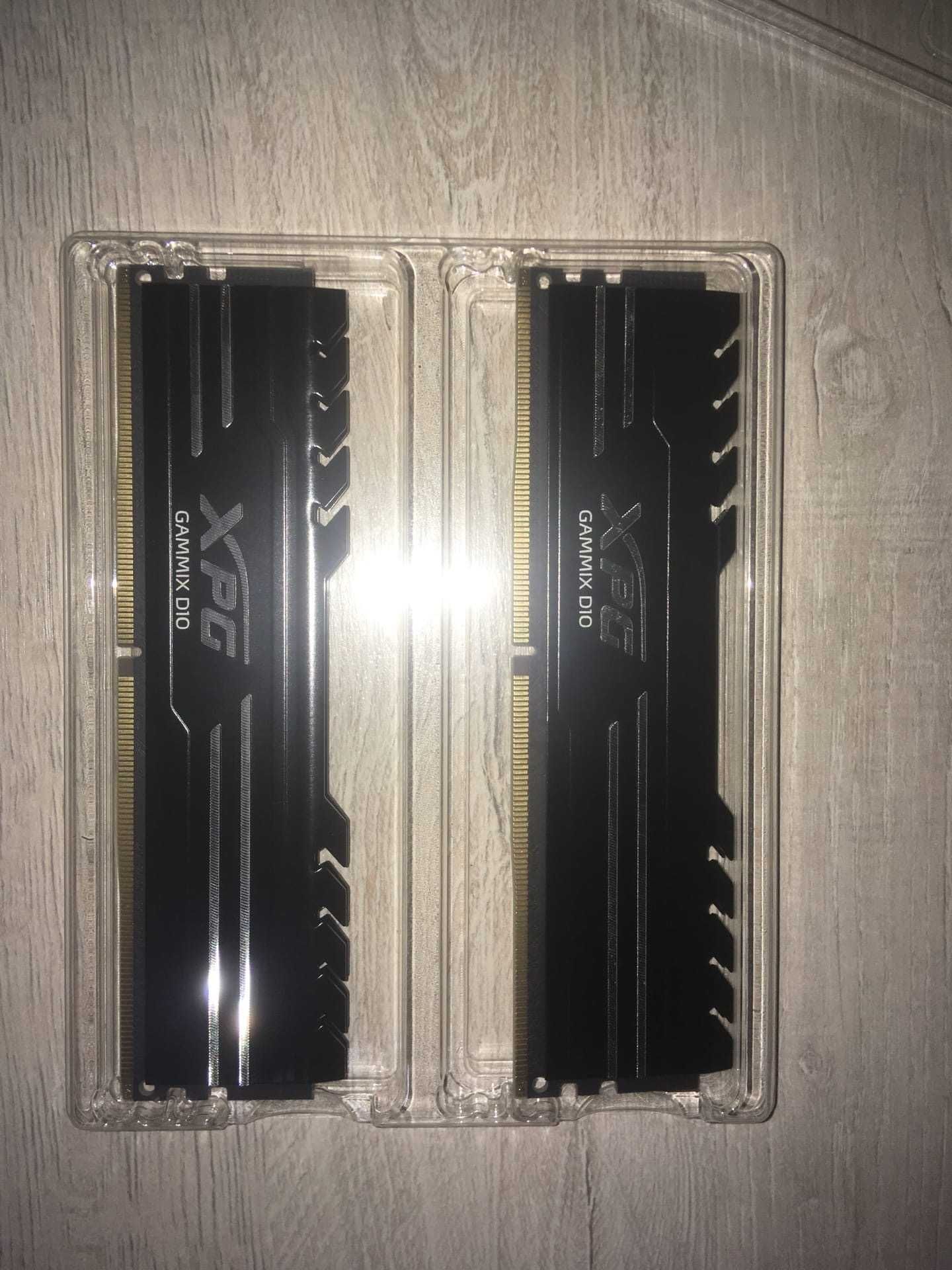 DATA XPG GAMMIX D10, 2x8GB DDR4, 3000MHz CL16,