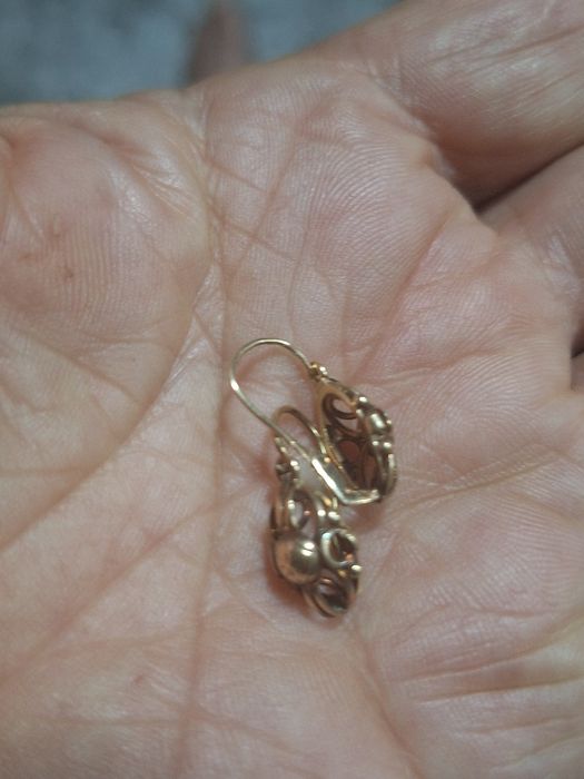Cercei vechi din ayr14k cu tortiță clasică