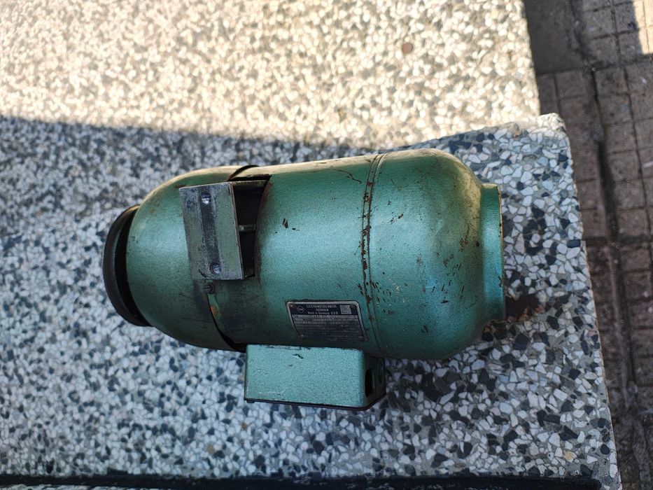 Трифазни електромотори