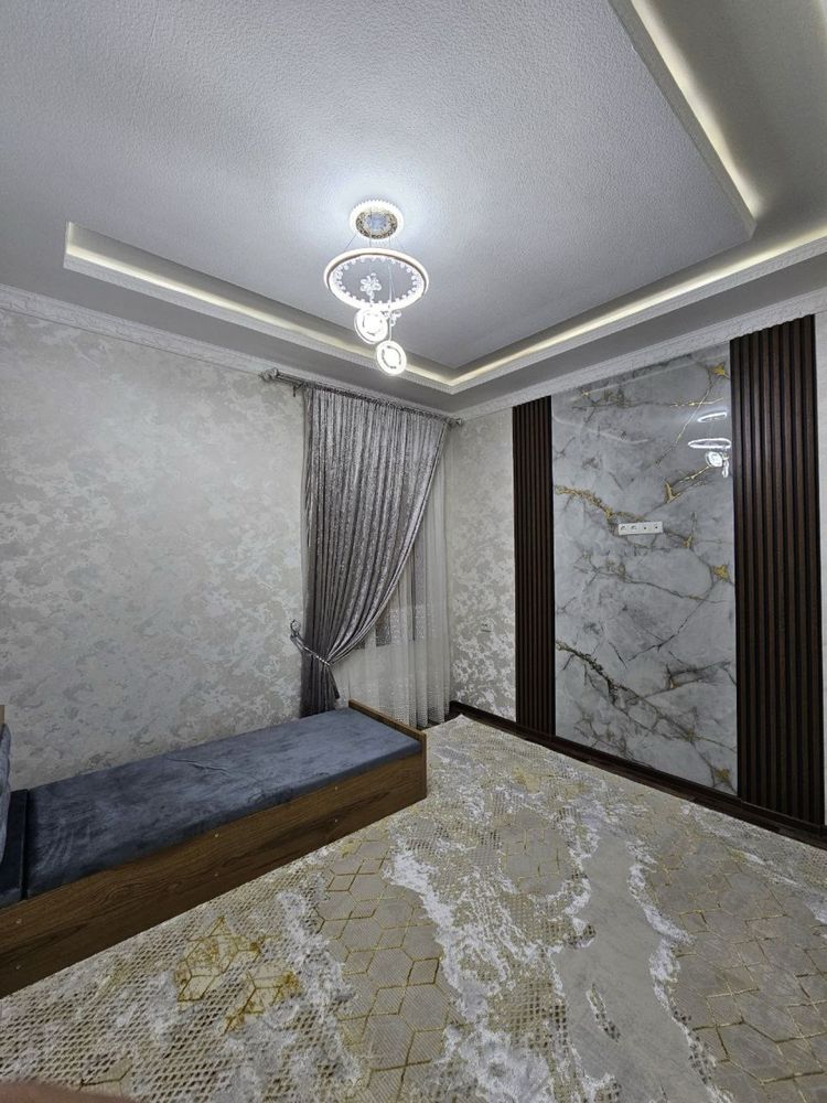 Продается 3 ком. Квартира площадью 70 кв.м. В Вокзале ор. Саодат