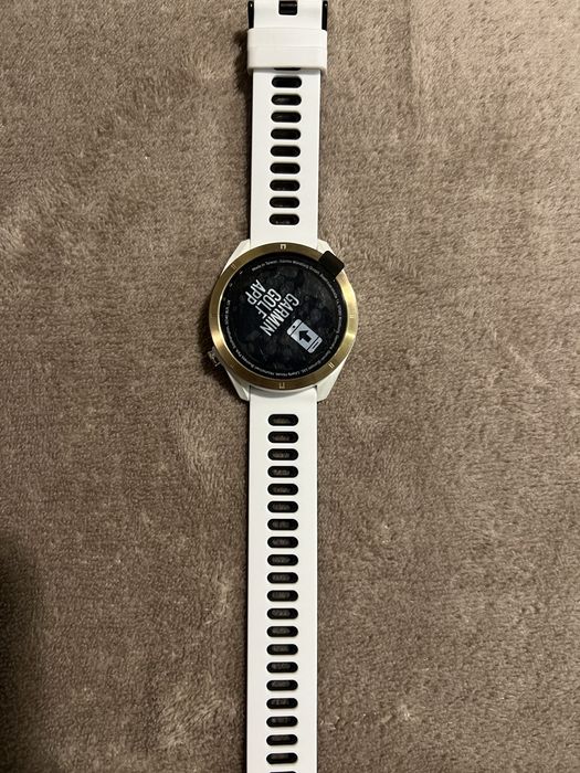 Vând ceas Garmin Approach S40