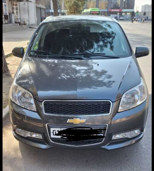 Продам Нексию 3 автомат