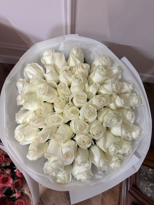 Букет 51 белые розы