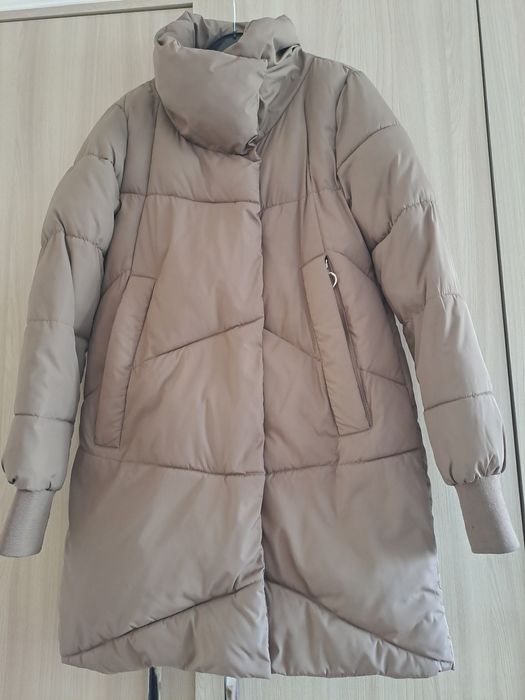 Куртка, тёплая зима. Писать на ватсап.