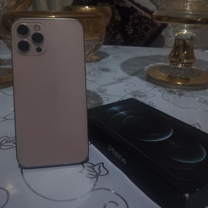 Iphone 12 pro gold