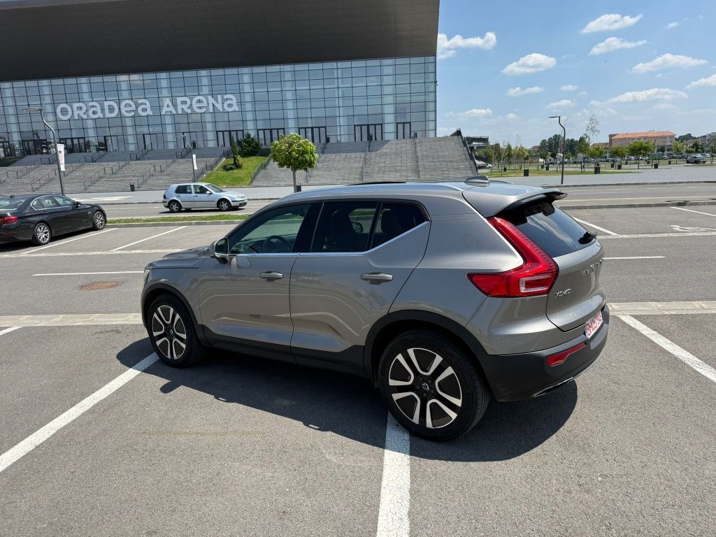 Volvo xc40  an 2020 full