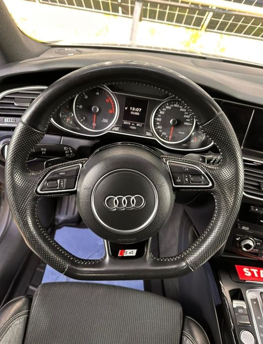 Audi A4 S line 2015   vand sau schimb cu Buldo excavator,miniexcavator