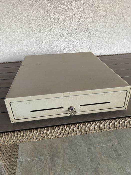 Sertar metalic bani functinal