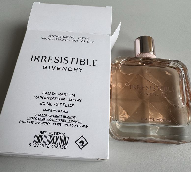 Vand parfum femei nou original Givenchy