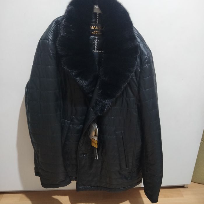 Продам куртку мужскую