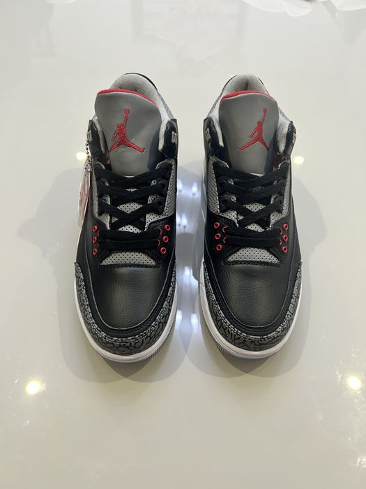 Jordan 3 black cement marimea 43