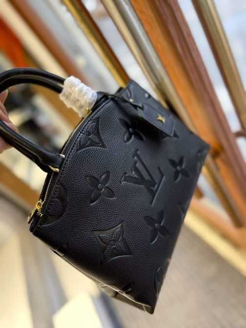 Geanta de mana dama Louis Vuitton LV 3423-40