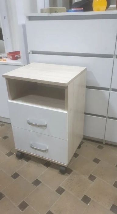 Тумбочка, тумба для дома и офиса. Est V nalichii.