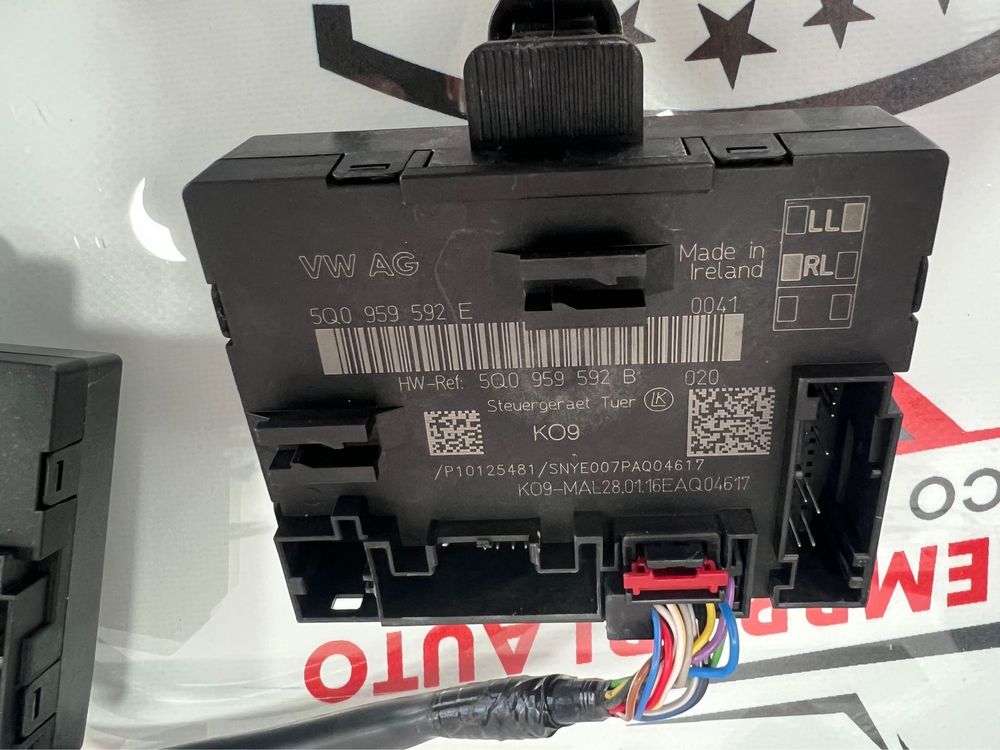 Kit/Retrofit Complet Oem Oglinzi Electric Rabatabile Vw Golf 7
