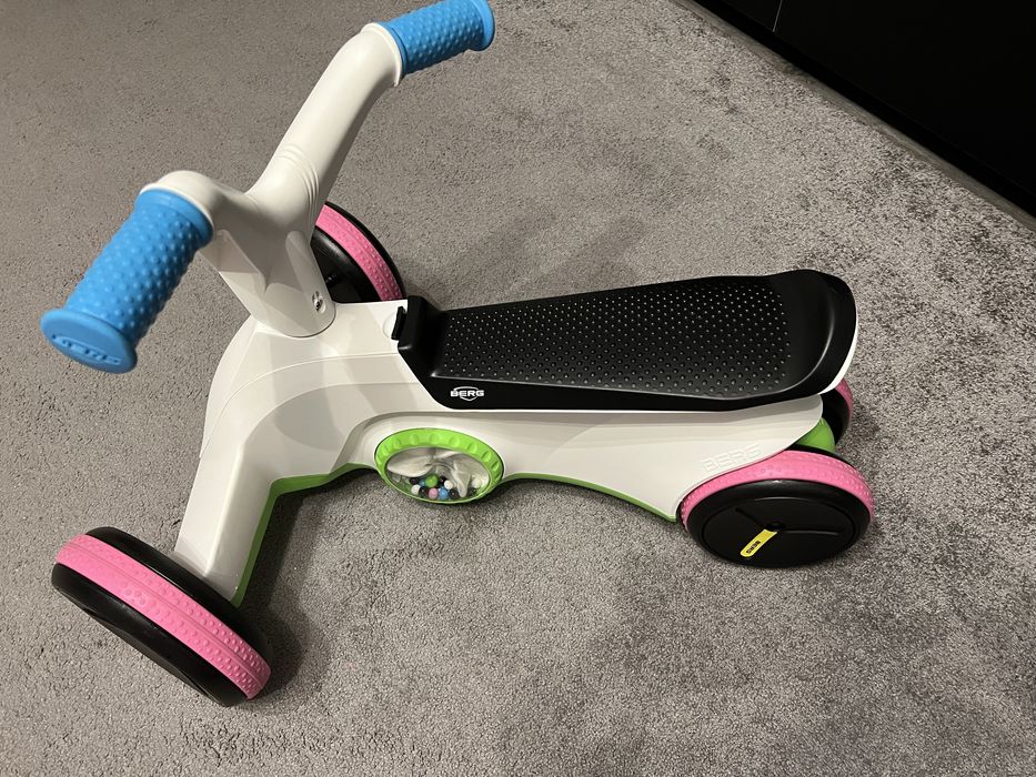 Tricicleta Kart GO T - potrivit pentru intervalul de varsta 10-30 luni