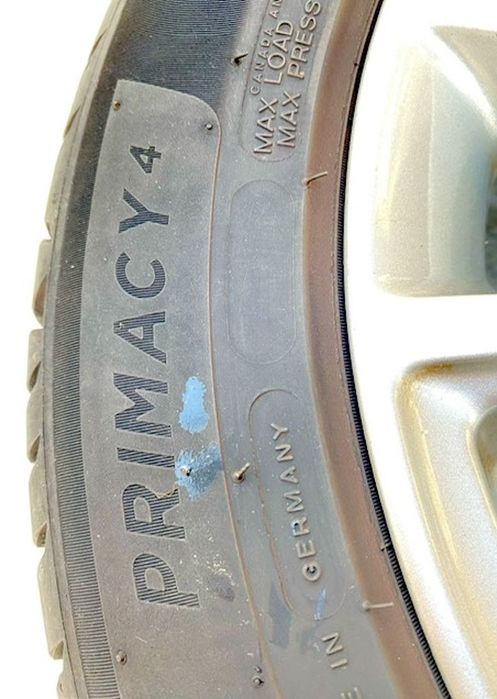 MICHELIN anvelope vara 205/55/R16 + Jante FORD 16"