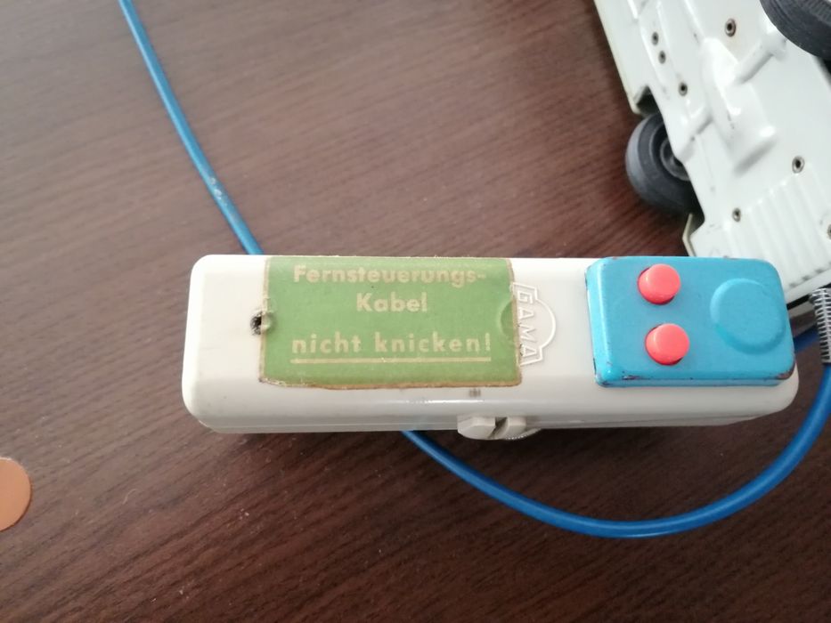 Jucarie veche, Mercedes 475 GAMMA