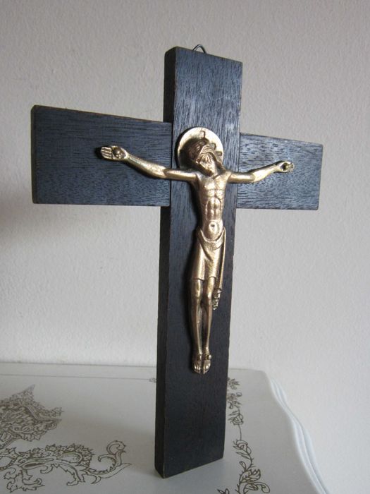 cadou rar  Mid-Century ModernCrucifix by Hartmann Cruce