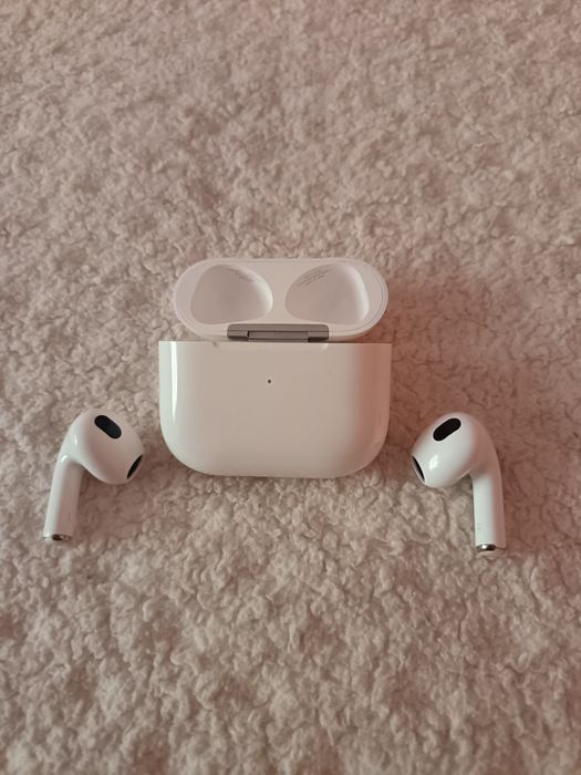 Vănd Apple AirPods 3