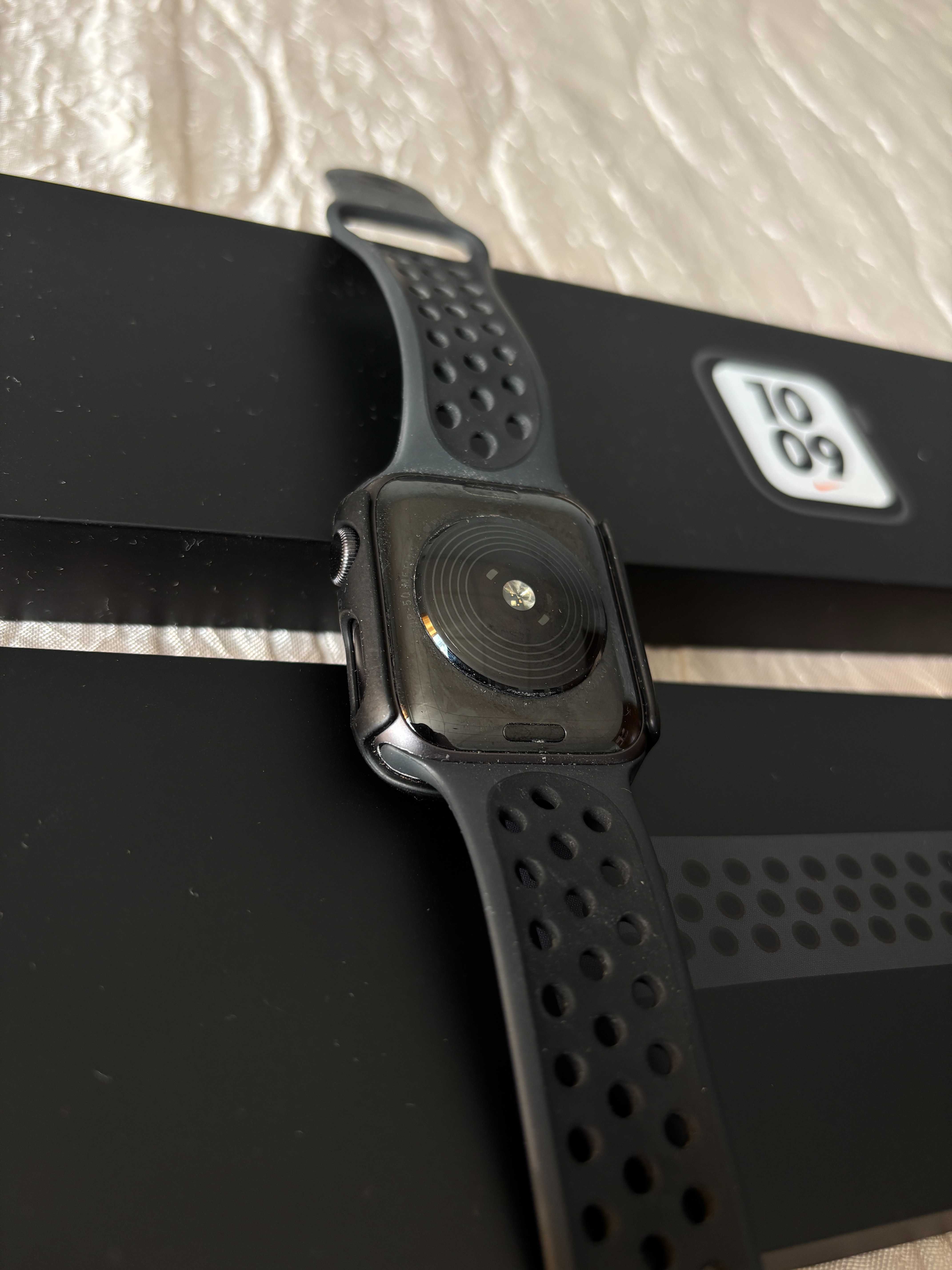 Apple Watch Nike SE 44mm