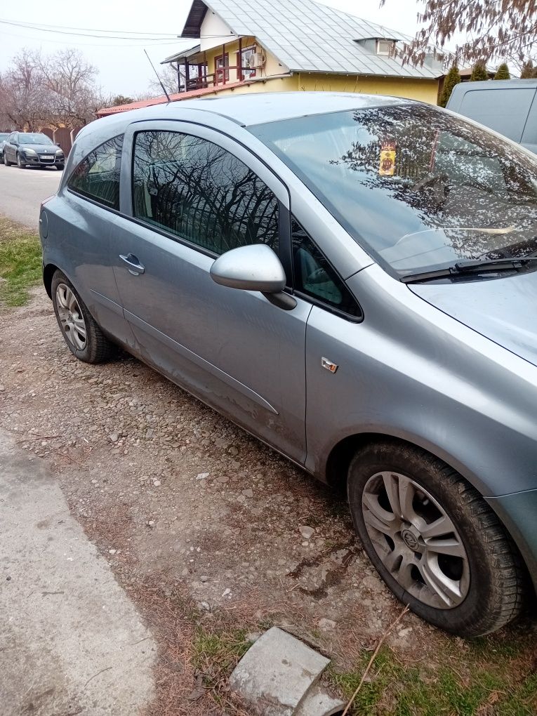 Vând OPEL CORSA D  13 disel Stare perfecta de funcționare