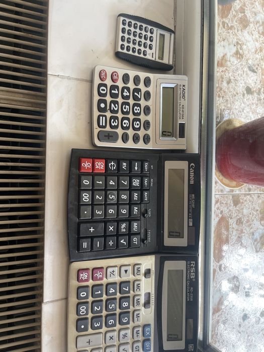4 calculatoare digitale Canon, RSB, Kadio cu incarcare si solara