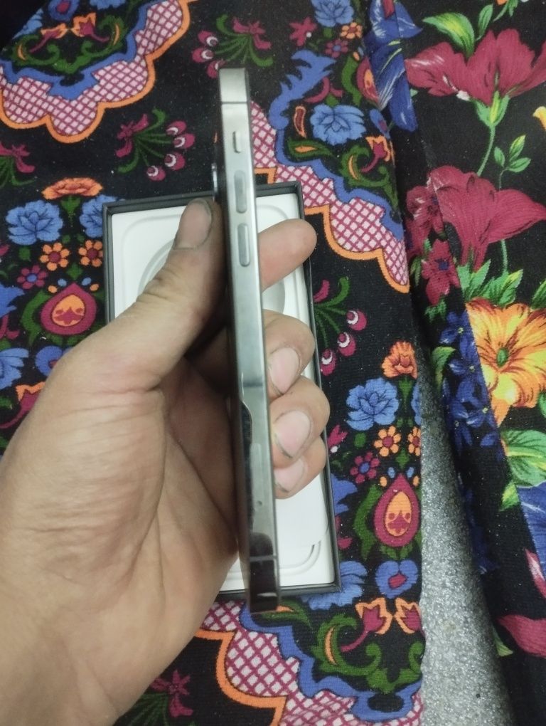 iPhone 12 pro 128 xotira