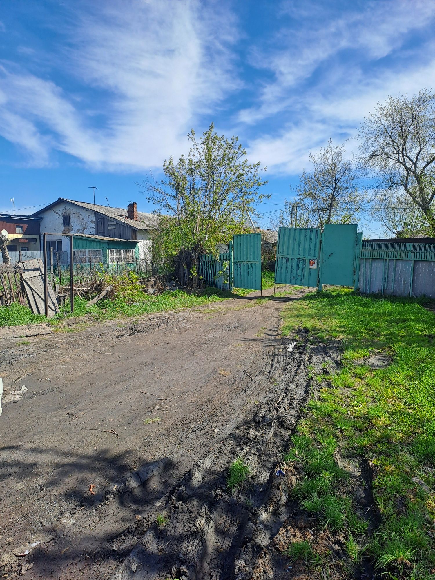 Продам дом барачного типа .
