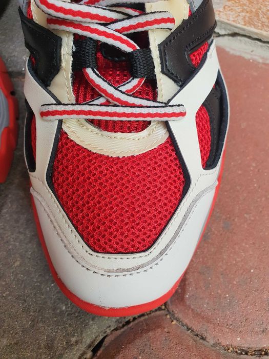 Adidasi Guess dama originali, marimea 36