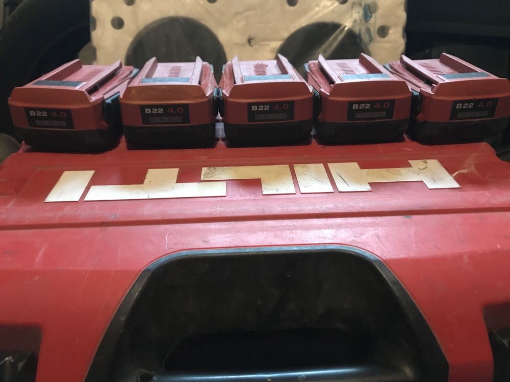 Acumulatori, Incarcatoare Hilti Milwaukee