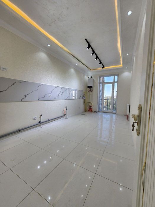 2 xonali kvartira sotiladi